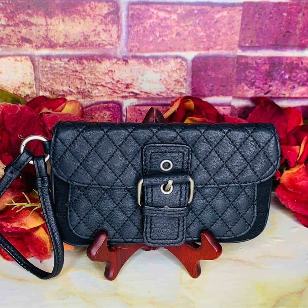 Old Navy Y2K Soft Black Quilted Leather Wristlet